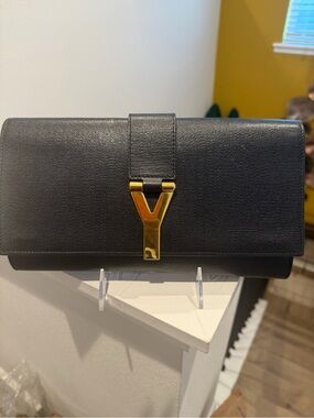 Authentic Saint Laurent Y Clutch